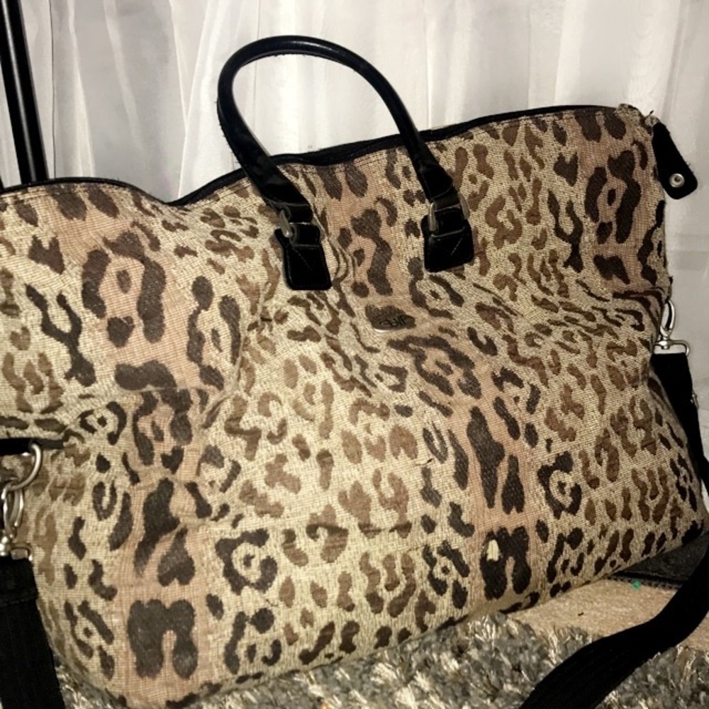 Leopard travel bag
